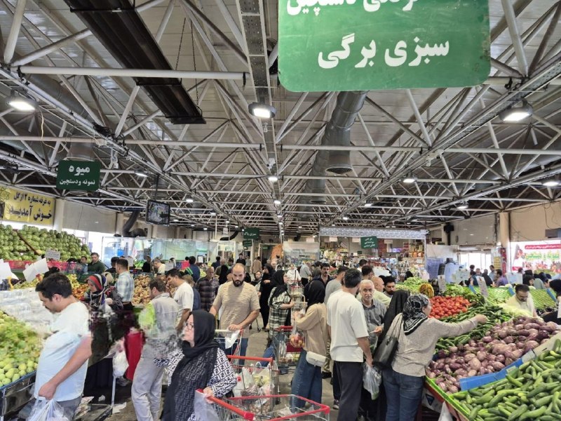 تهران نیوز: عدم پذیرش کالابرگ در میادین میوه و تره‌بار تهران ادامه دارد🔹با گذشت دو هفته از اعلام دور جدید کالابرگ، برخی میادین میوه 