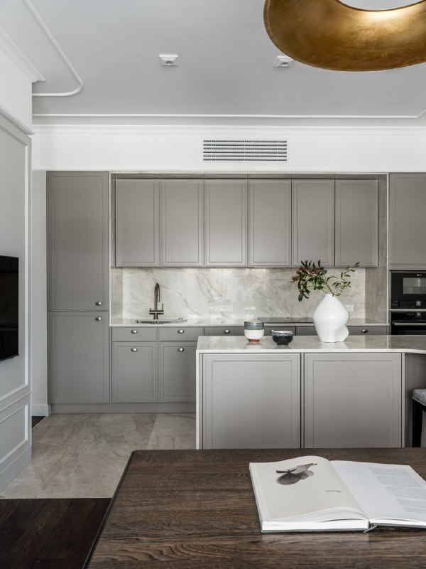 Интерьер для вдохновения светлая квартира в Москве для ценителей искусства Семейная пара с сыном-подростком обратилась к дизайнеру Татьяне Казанцев... - изображение 1 - интерьер, искусства, стало