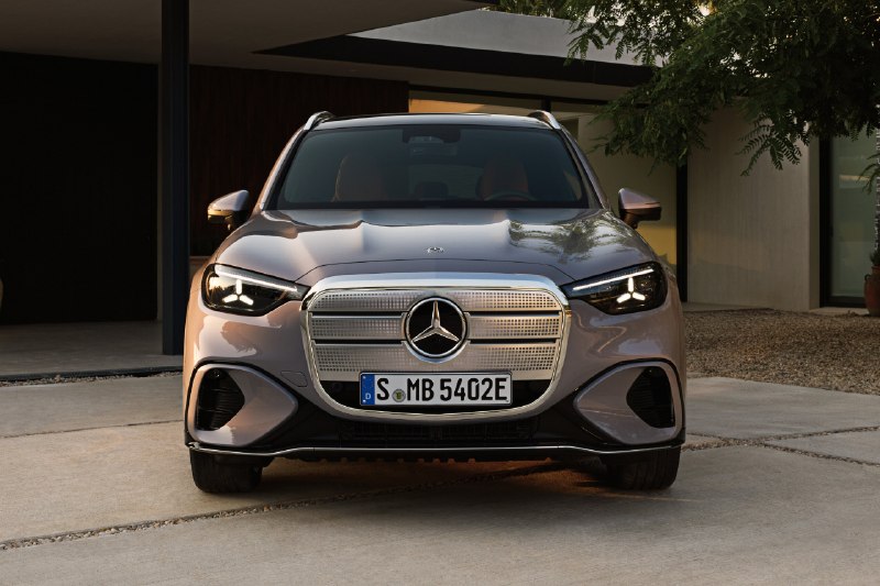 🏎💪 Сегодня в новостях — Mercedes-Benz GLC400 electric! 🔥 Похоже, что немцы го