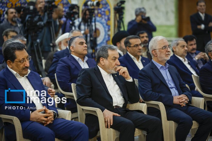 خبرپو: 🔸 عراقچی: آمریکا هیچ راهی جز صحبت با احترام با مردم ایران ندارد👈 برای نمایش مطلب اینجا کلیک کنید@khabarpu