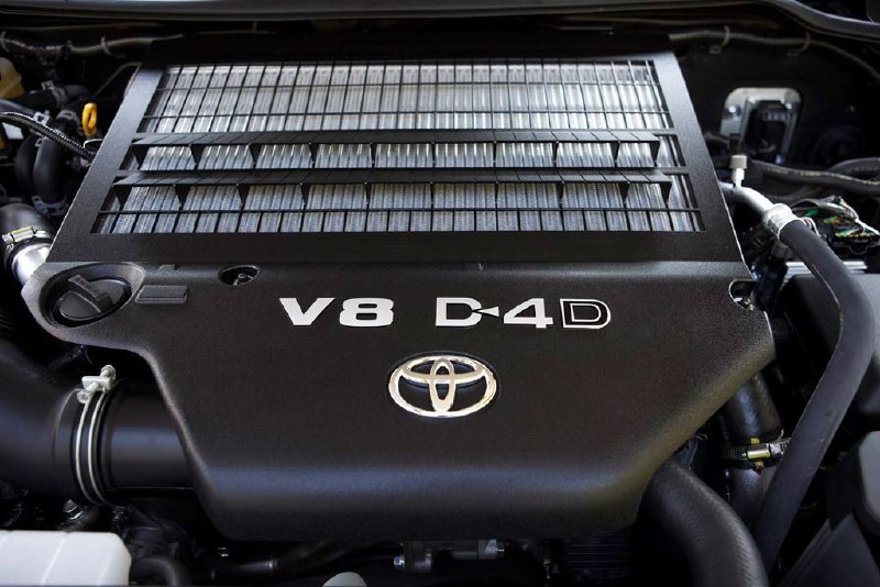 Toyota Land Cruiser 70 лишился неубиваемого турбодизеля 2