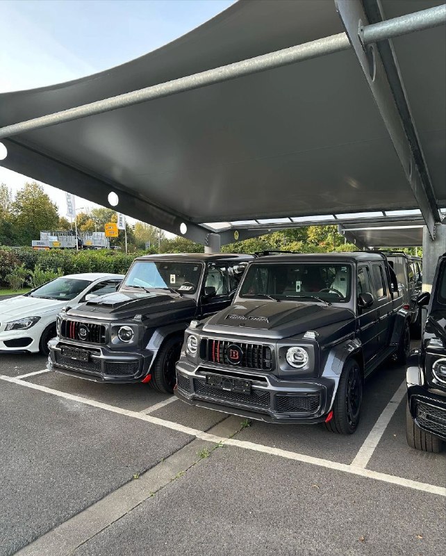 2 из 10 в мире Brabus P 900 Rocket Edition 2