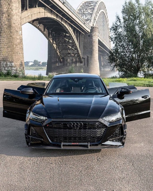2021 Audi RS7-R Sportback (C8) (1 из 125)