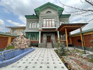 Продажа дома 5,6 соток Мирабад ориентир 8 роддом или посольство Рф