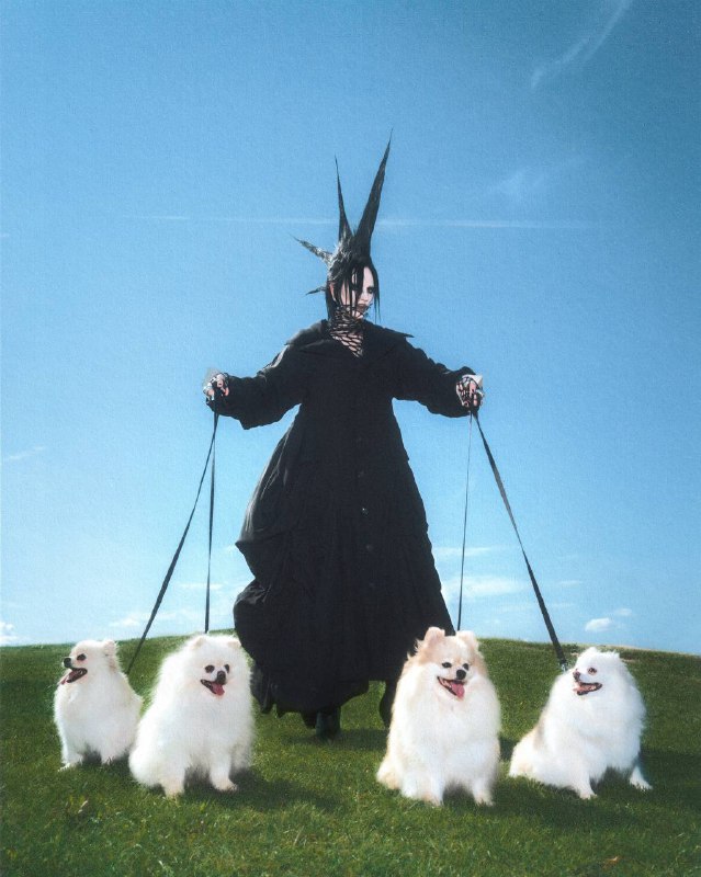 BLACK SHEEPЭтот проект об очень простых, но важных вещах. Он про индивидуальность, смелость быть собой и умение принимать людей такими, какие они есть. Ведь даже самый отталкивающий или “непонятный” на вид человек может оказаться воплощением доброты, любви и отзывчивости. Счастлив тот, кто принят таким, какой он есть.art direction & photo @kamillahanapovamuah @glashagurianovahair @tueva.mariamodel & style  @salavat_kypereproduction  @annagrom23BLACK SHEEPЭтот проект об очень простых, но важных вещах. Он про индивидуальность, смелость быть собой и умение принимать людей такими, какие они есть. Ведь даже самый отталкивающий или “непонятный” на вид человек может оказаться воплощением доброты, любви и отзывчивости. Счастлив тот, кто принят таким, какой он есть.art direction & photo @kamillahanapovamuah @glashagurianovahair @tueva.mariamodel & style  @salavat_kypereproduction  @annagrom23