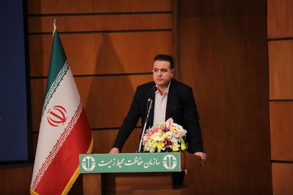 پیام ما آنلاین: 🔷ضرورت عبور صنایع از «کنترل آلودگی» به «مدیریت سبز»🔶محمودی: ۶۰ هزار مرگ سالانه بر اثر آلودگی هوا🔷سعید محمودی، معاون محیط