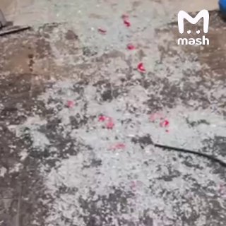 160 человек погибли при ударе США и Израиля по больнице Ганди в центре Тегерана.Также атаковали здание Иранской государственной телерадиокомпании и министерство разведки.❗️ Подписывайся на Mash в МАХ