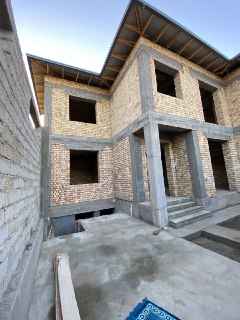 Продам хороший качественный построенный участок.