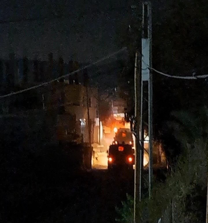 חלק מכוחות הכיבוש מסתערים על מחנה עקבת ג'בר ביריחו