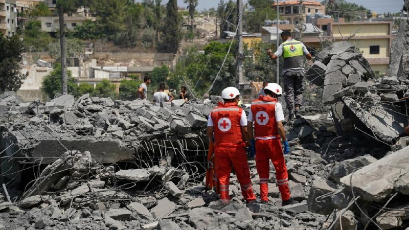 תקיפות ישראליות הורגות 11 בדרום לבנון, חיזבאללה מאיים להגיב