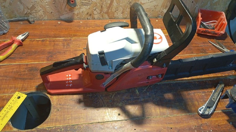 Продается Бензопила Ronix-4647 и Перфоратор