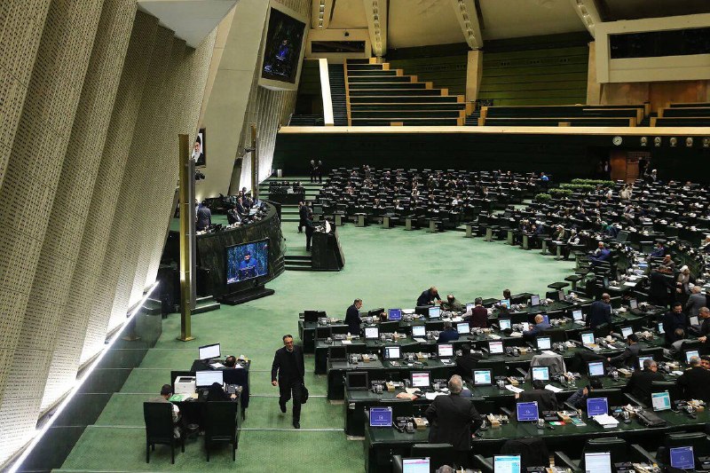 📰💢 הביקורת של עיתון Usulgara על חברי פרלמנט קשיחים: שוברי האחדות עסוקים!