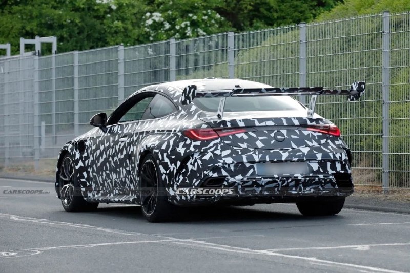 Mercedes услышал все жалобы на искусственный звук — на тестах заметили AMG CLE 63 Mythos с настоящим 2
