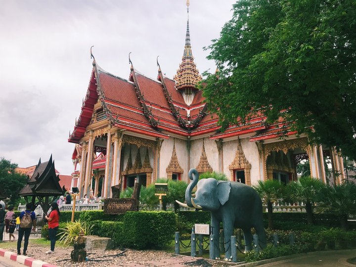 【普吉島景點】普吉島上最大的佛教寺院-查龍寺