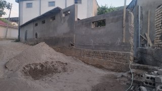 Чарвок бочкани узида ахмад жужани енида 2сотих дача 35900д