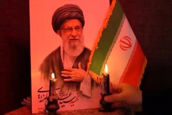 دولت بهار: 🔴 مراسم‌ بزرگداشت رهبر شهید انقلاب برگزار می‌شود تهران؛سه‌شنبه ۲۷ مرداد، از ساعت ۱۷ تا ۱۹، در شبستان مصلای امام خمینی(ره