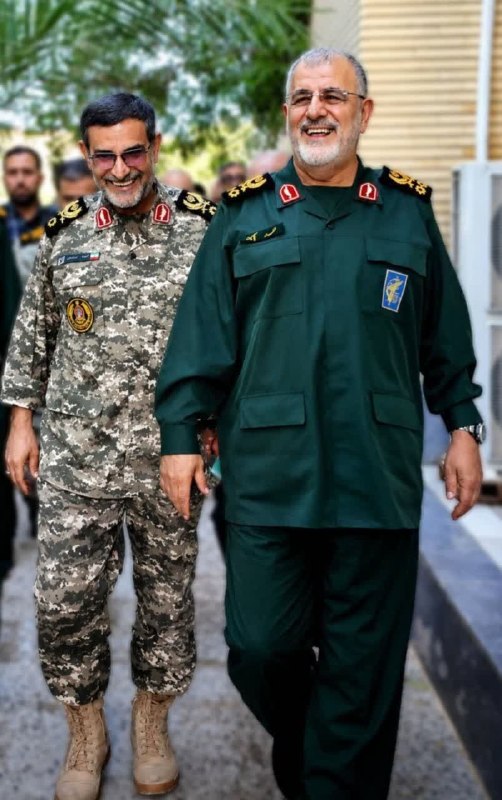 🌷ب یاد شهیدان🌷: ●شهدا در قهقهۀ مستانه شان و در شادی وصولشان ‌‌عِندَ رَبِّهِم یُرزَقون‌‌اند.[صحیفه امام جلد ۲۱ ص ۱۴۷]سردار شهید محمد پاکپ