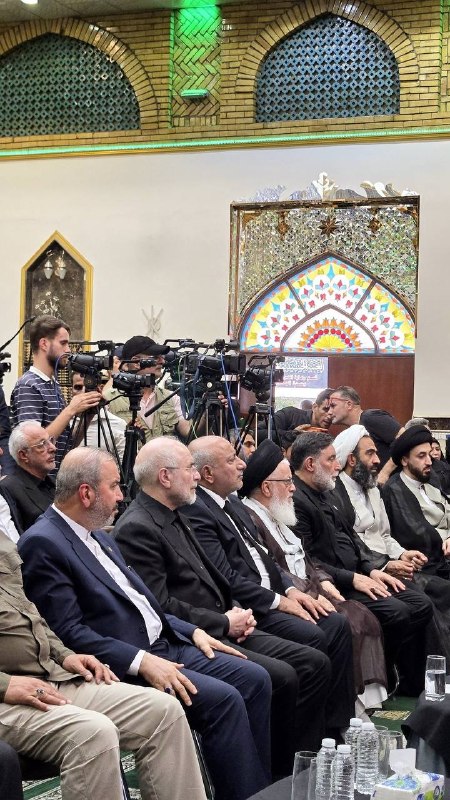 خبرگزاری مهر: حضور قالیباف و هیأت پارلمانی ایران در مراسم بزرگداشت چهلم تدفین «آقای شهید ایران» - کربلا🔗 mehrnews.com📡 @Mehrnewsحضور ق
