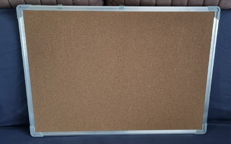 Доска пробковая для заметок. Новая. 20 лари — фото 1