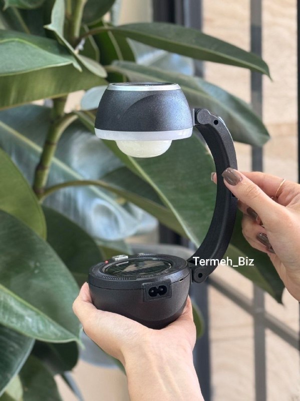Termeh_Biz: 👍 چراغ مطالعه شارژی کد d70🔻دارای قابلیت سولار؛شارژ خورشیدی🔻ابعاد : 19*13 cm🔻دارای جعبه کادویی🔻📦۶۰ عدد🔻قیمت : ۶۰۱۰۰۰ ت🔗آی