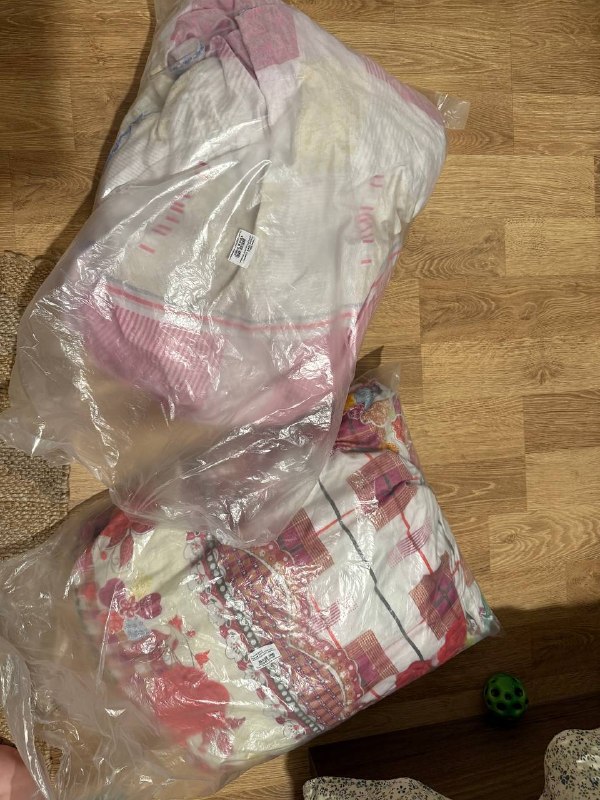 Две подушки на синтепон. Меликишвили