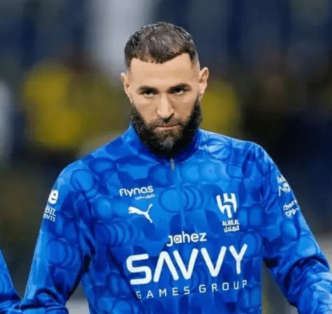 توتال فوتبال: 🇸🇦بنزما با عربستان کارد و پنیر شد⏺طبق گزارش امروز(دوشنبه) سایت گل، کریم بنزما ستاره فرانسوی الهلال با سعودی‌ها به مشکل خ