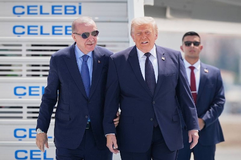 יד ביד: טראמפ נחת בטורקיה - והתקבל על ידי ארדואן