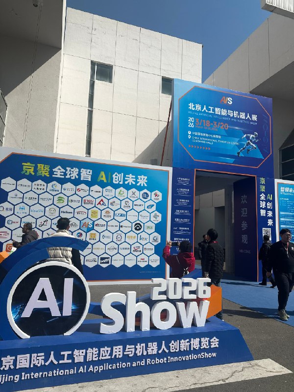 ……和我想象的相去甚远……和我想象的相去甚远