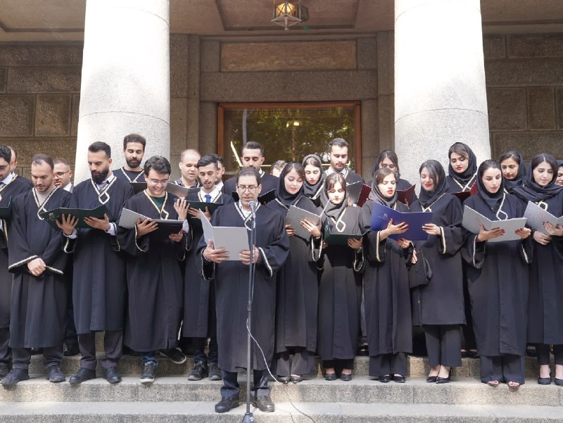 رسانه آنلاین همدان پرس: 📸 ادای سوگند دانشآموختگان پزشکی دانشگاه علوم پزشکی همدان▫️آیین بزرگداشت روز پزشک و داروساز با ادای سوگند پزشکی دانشآمو