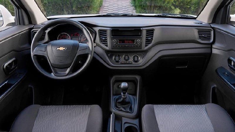 Chevrolet вывел в Узбекистан бюджетные коммерческие модели 3