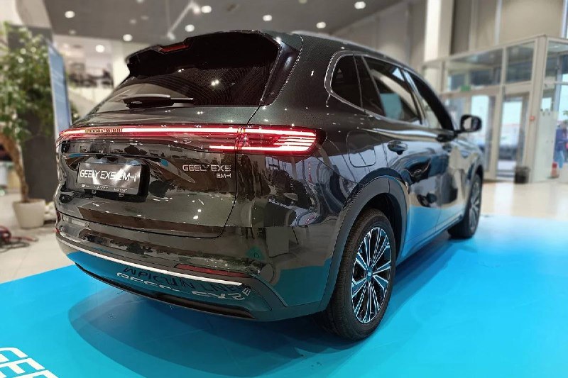 Гибрид Geely EX5 оценили в 3,6–3,9 млн рублей 2