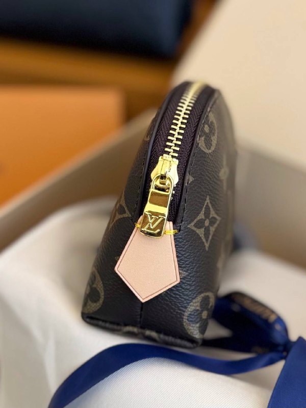 Louis Vuitton Косметичка Louis Vuitton Cosmetic PM Pouch, фото 8