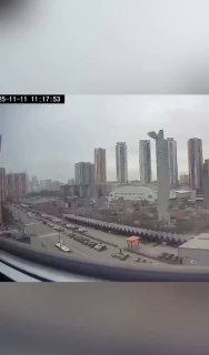 В Красногорске огромный кусок бетона повредил более 50 машинПри сносе горнолыжно