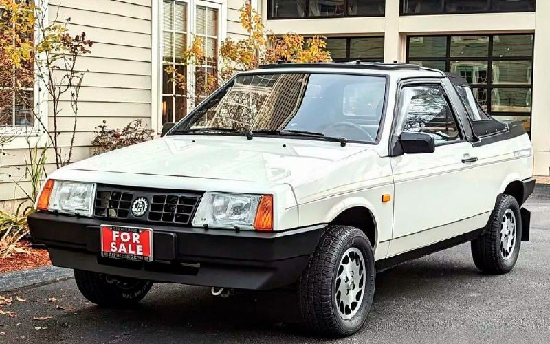 В США продают за $29 тысяч Lada-кабриопикап