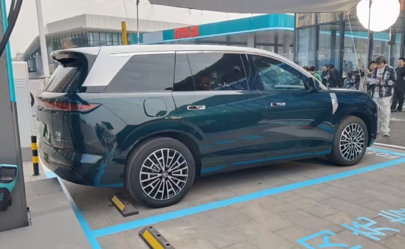 Раскрыт салон флагмана BYD Great Tang 2