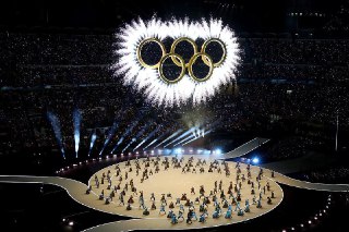 В Италии началась церемония открытия XXV зимних Олимпийских игр 2026 годаВпервые в истории Игр установлены две чаши с олимпийским огнем, его зажгут одновременно в Милане на Арке Мира и в Кортина-д'Ампеццо на Пьяцца ДибонаИгры будут продолжаться до 22 февра