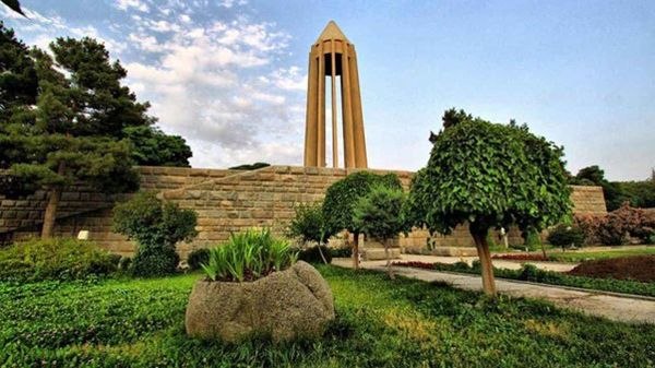 اخبار همدان: باید طب ایرانی و سینوی را در همدان علمی و نظاممند توسعه دهیم 🔹️دبیر شورای عالی انقلاب فرهنگی: با توجه به اینکه این مجلس