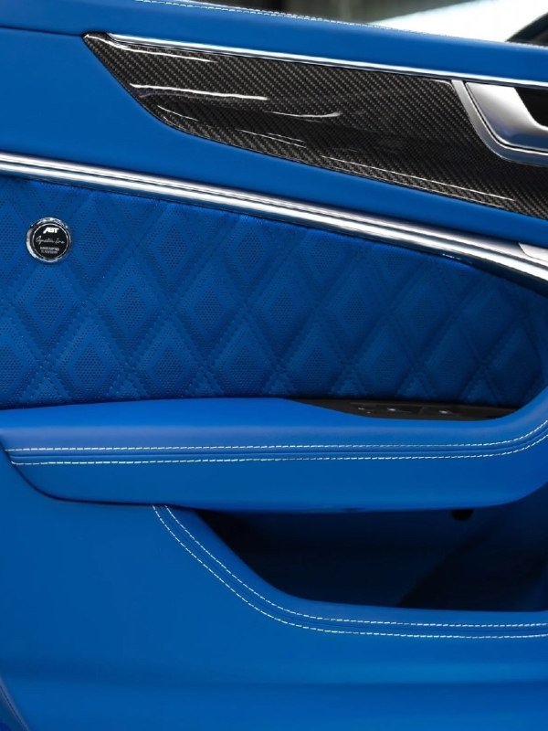 The 1of1 ABT RS6-LE in Ultra Blue. 6