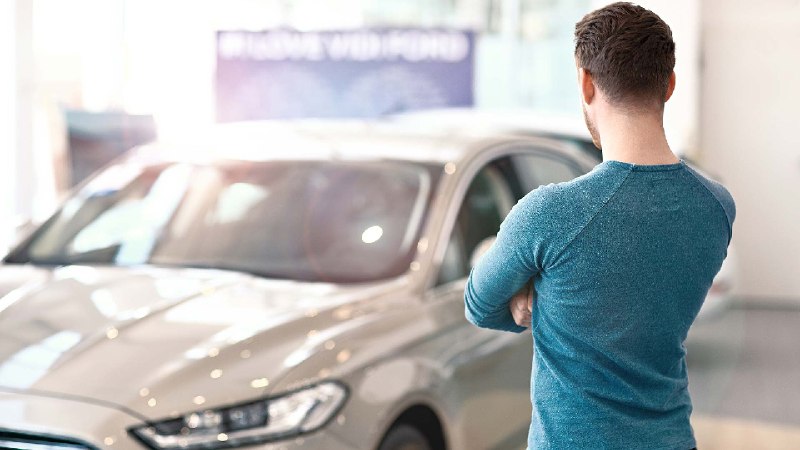 🚗💡 Новейший ИИ‑ассистент от MotorIQ, «Should I Buy This Car? », заявляет, что 
