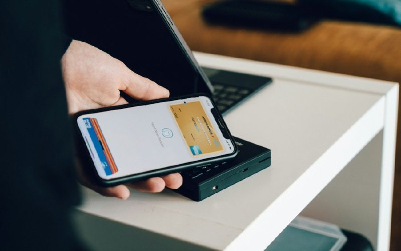 מבזק: הקשה לתשלום: Walmart מביאה סוף סוף את Apple Pay לחנויות בארה"ב