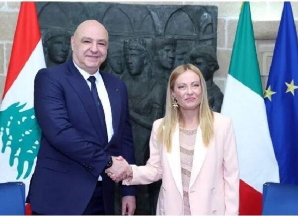 فرارو: رئیسجمهور لبنان در دیدار با نخست وزیر ایتالیا خواستار فشار بر اسرائیل شد«جوزف عون» رئیسجمهوری لبنان در دیدار با «جورجی