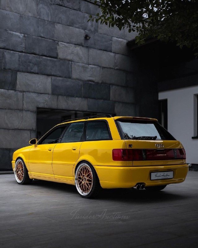 1995 Audi RS2 Avant 2