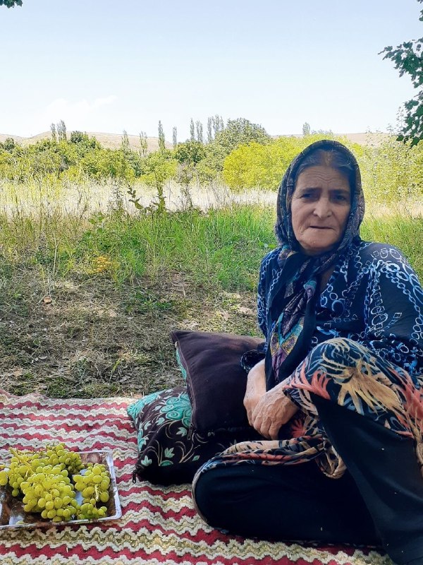 کانال روستای منصور (بهشت پنهان): امروز ۱۴۰۵/۰۵/۲۷ سومین سالگرد درگذشت مرحومه سکینه ذوالفقاری میباشد روحش شاد و یادش گرامی برای شادی روح مرحومه فاتحه و صل