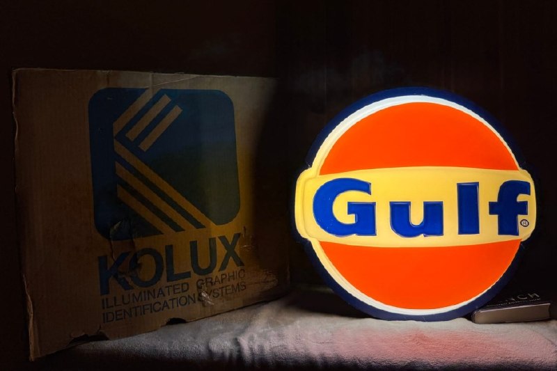🚗✨ Светильник «Gulf» стоит на страже нового стиля в автоиндустрии! Мы разобрали