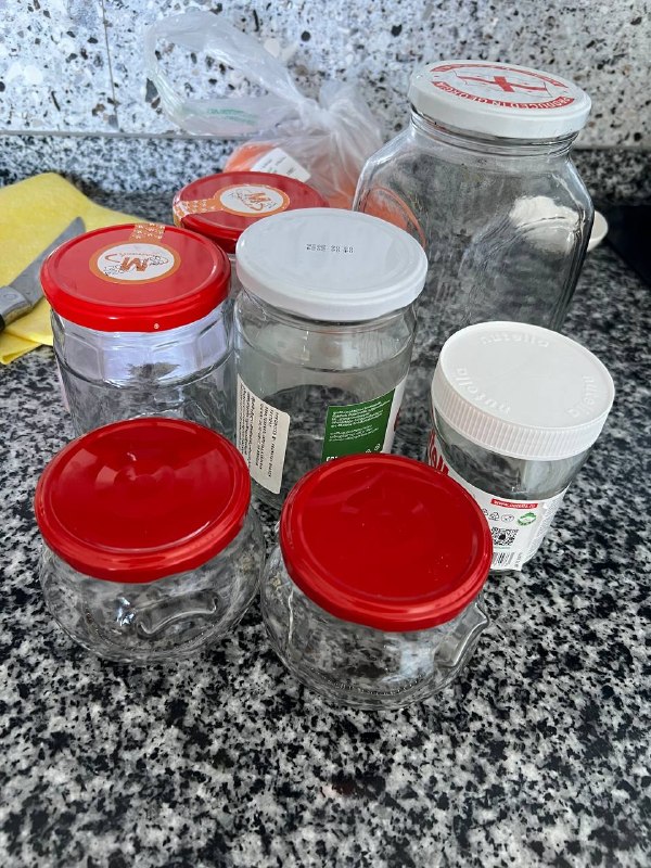 Стеклянные банки - отдам за мандаринки — фото 1