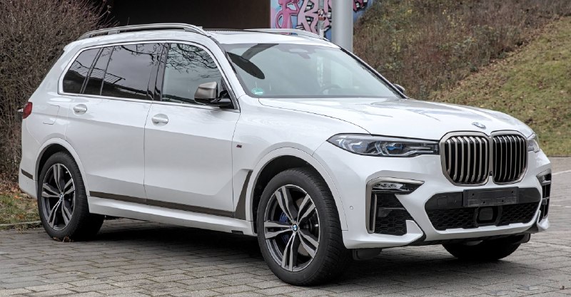 BMW отзывает автомобили в США из-за риска возгорания 3