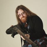 Уличный музыкант Космический мужик 🤘