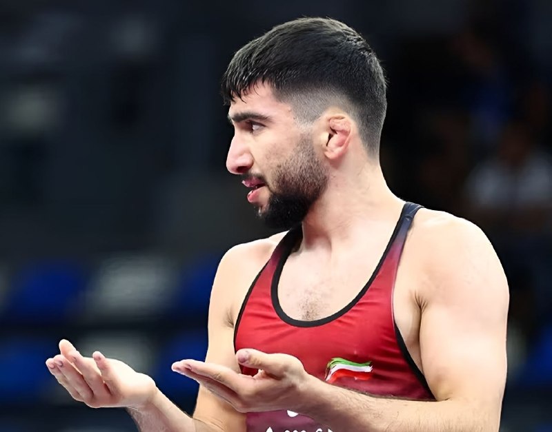 פיאם אחמדי הובס על ידי עזיזלי מאזרבייג'ן בגמר 55 ק"ג של אליפות העולם בהיאבקות וזכה במדליית הכסף העולמית זו…