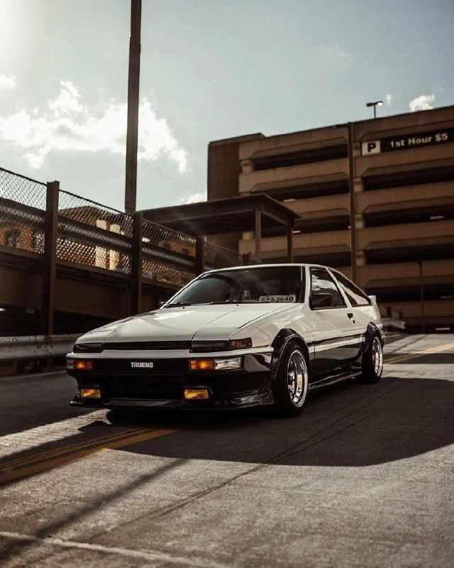 Toyota AE86 6