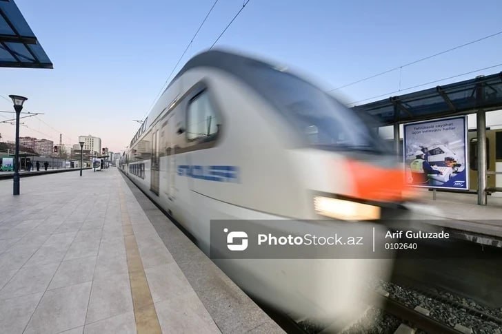 הרכבת החדשה תתחיל לנסוע בקו הנוסעים הבינלאומי באקו - טביליסי - באקו החל מה-1 בנובמבר.